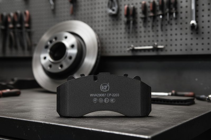 cp2203 brake pad friction surface with even transfer layer, proper bedding outcome