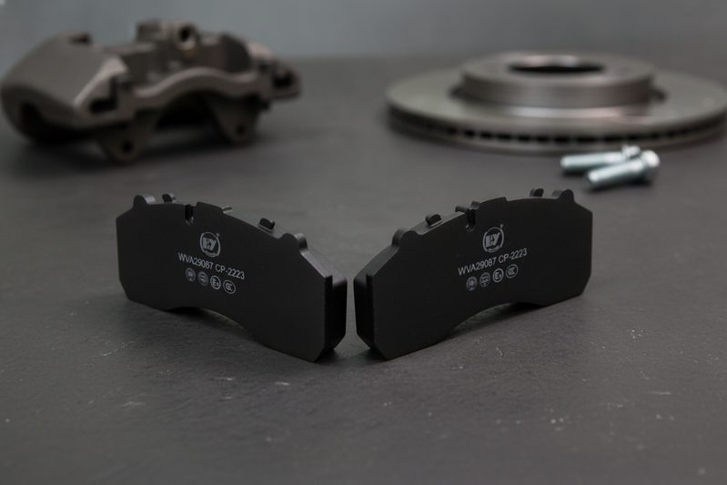 Iveco brake pad quality inspection – BAIYUN CP2223 brake pad on bench