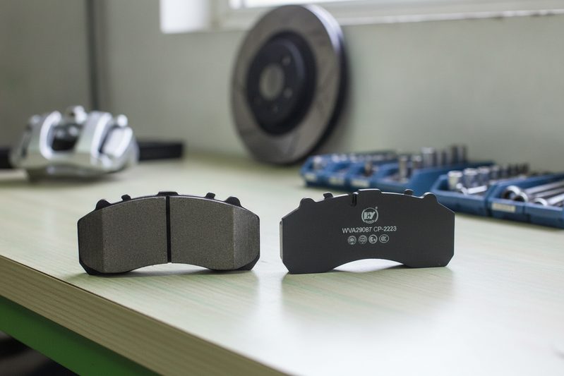 Copper-free brake pad CP2223 from low copper eco-friendly brake pads manufacturer China installed in passenger car caliper