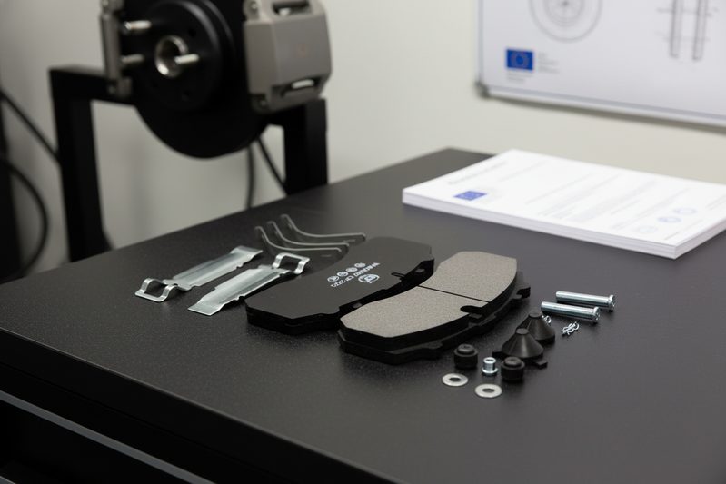 ECE R90 dynamometer testing of brake pad CP2223 thermal fatigue performance