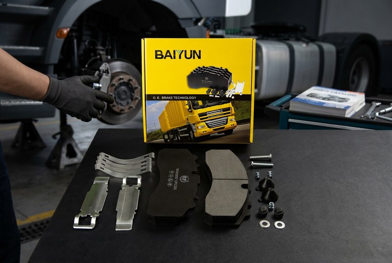 Installing fade-resistant commercial vehicle brake pad in heavy truck caliper