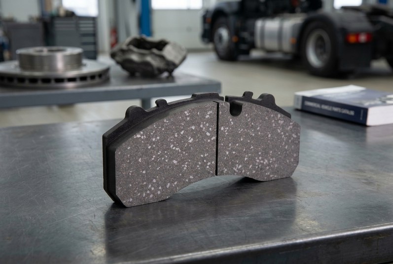 Foton truck brake pad ECE R90 dynamometer testing in commercial vehicle caliper