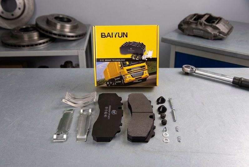 BAIYUN CP2271 commercial vehicle disc brake pad with heavy-duty caliper and ventilated rotor